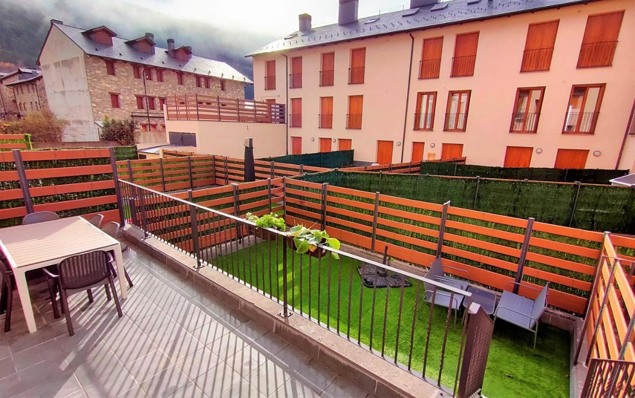 Апартаменти Jardin Araguas Вільянуа Екстер'єр фото